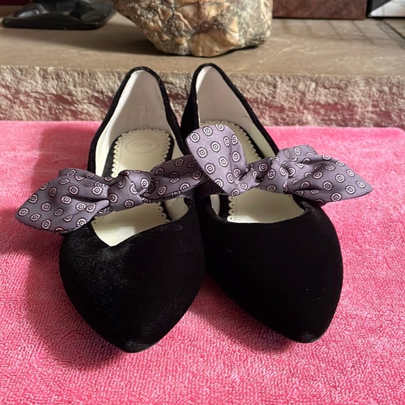 Flats - Picture 2 of 8